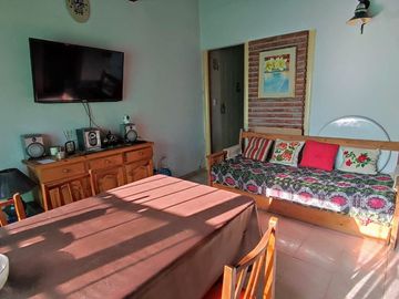 VENTA PH  y dos DEPARTAMENTOS  en  GESELL CENTRO