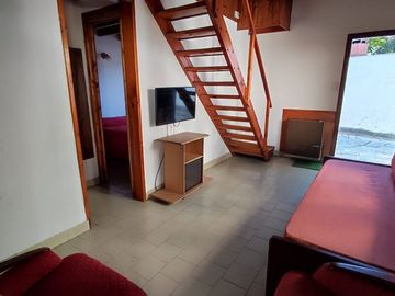 VENTA PH  y dos DEPARTAMENTOS  en  GESELL CENTRO