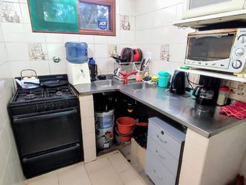 VENTA PH  y dos DEPARTAMENTOS  en  GESELL CENTRO