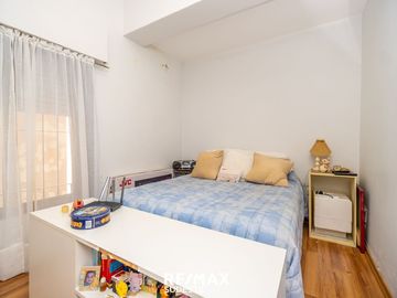 PH INTERNO - GRAN UBICACION CON PARRILLA