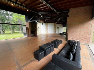 VENTA LOTE BARRIO AMARYLIS CLUB DE CAMPO ESQUINA