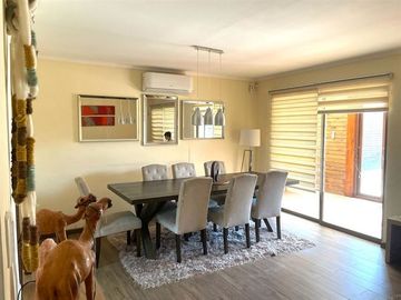 Casa en Venta en Avenida Santa Cruz