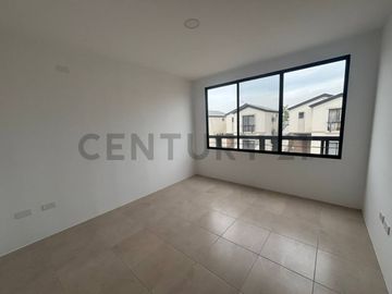 Tu Nuevo Hogar en Los Prados, casas de oportunidad en venta