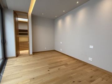 EXCLUSIVA RESIDENCIA EN VENTA