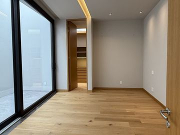EXCLUSIVA RESIDENCIA EN VENTA
