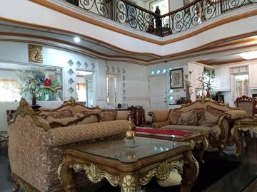 For Sale! Fully Furnished House and Lot in Royale Tagaytay Estate 22M -AJCS