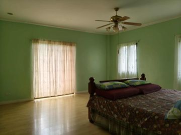 House for sale in Crosswinds Subdivision Tagaytay City very nice location