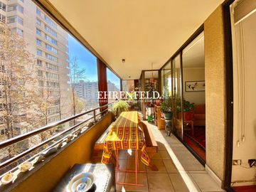 Avenida Cristobal Colón, Las Condes. Santiago. Excelente ubicación