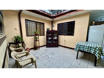 Casa de un piso con apartaestudio en venta Barrio Nuevo Palmira Valle