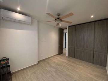 Serena del Mar - Venta de Apartamento en Cavana.