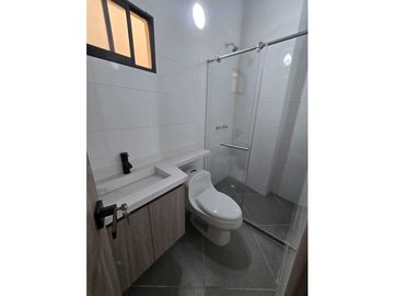 SE VENDE APARTAMENTO EN GUATAPÉ