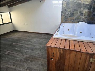SE VENDE APARTAMENTO EN GUATAPÉ