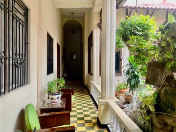 Hermosa casa en la Avenida del Libertador Santa Marta