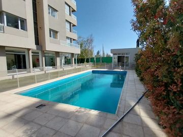 Dpto. 1 Dorm. en PB   Cochera en Complejo Cerrado 