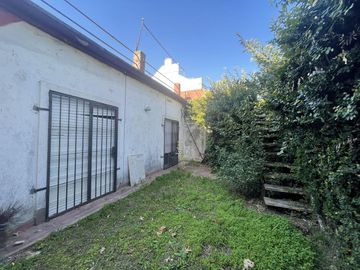 VENTA CASA 4 AMBIENTES EN MARTÍNEZ