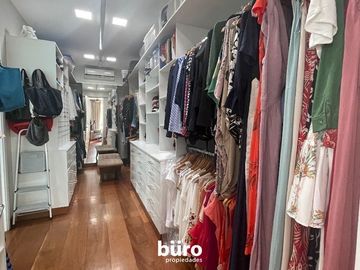 EXCLUSIVA CASA EN VENTA CON 6 DORMITORIOS EN SAN ISIDRO