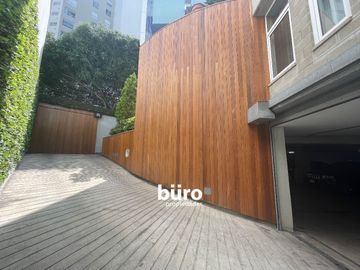 EXCLUSIVA CASA EN VENTA CON 6 DORMITORIOS EN SAN ISIDRO