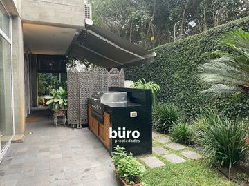 EXCLUSIVA CASA EN VENTA CON 6 DORMITORIOS EN SAN ISIDRO