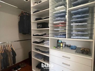 EXCLUSIVA CASA EN VENTA CON 6 DORMITORIOS EN SAN ISIDRO