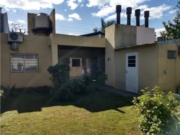 Casa en VENTA, Riobamba al 1300 Merlo Sur