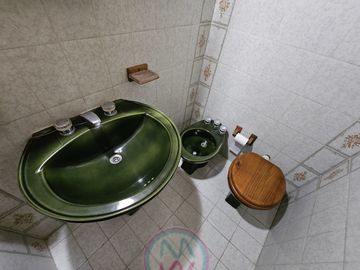 Chalet en venta de 3 dormitorios c/ cochera en Zona Sur