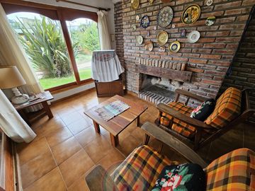 Chalet en venta de 3 dormitorios c/ cochera en Zona Sur