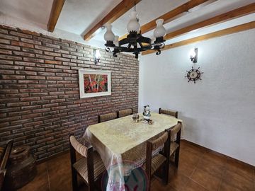 Chalet en venta de 3 dormitorios c/ cochera en Zona Sur