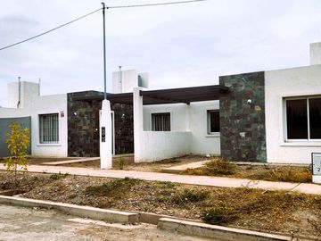 CASA EN VENTA BARRIO NATANIA 73 GUTIERREZ MAIPU