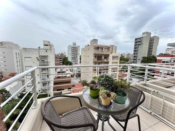 VENTA DEPTO. 2 AMB. BALCON ,TERRAZA CON 5 PARRILAS
