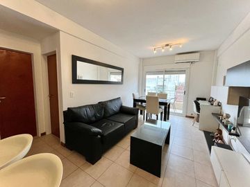VENTA DEPTO. 2 AMB. BALCON ,TERRAZA CON 5 PARRILAS