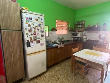 VENTA CASA 3 AMBIENTES, BERNAL OESTE