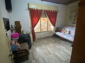 VENTA CASA 3 AMBIENTES, BERNAL OESTE