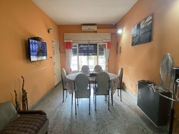 VENTA CASA 3 AMBIENTES, BERNAL OESTE