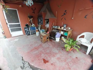 VENTA CASA 3 AMBIENTES CON PATIO - QUILMES OESTE