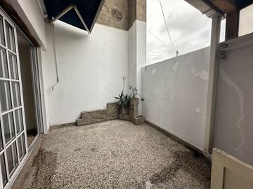 PH TIPO CASA 4 AMBIENTES Y COCHERA