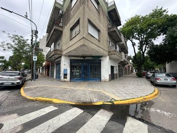 PH TIPO CASA 4 AMBIENTES Y COCHERA