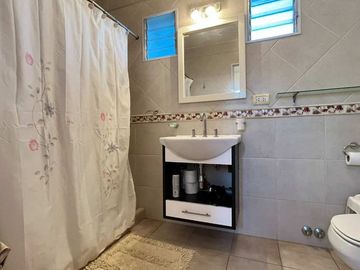 VENTA DOS CASAS 3AMB CADA UNA VILLA GESELL