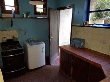 VENTA CASA RECICLAR EN LOTE COMERCIAL VILLA GESELL
