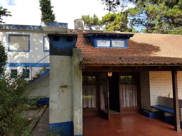 VENTA CASA RECICLAR EN LOTE COMERCIAL VILLA GESELL