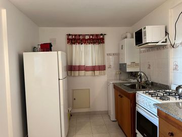 Depto 2 amb en venta céntrico con vista al lago