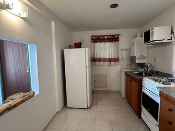 Depto 2 amb en venta céntrico con vista al lago