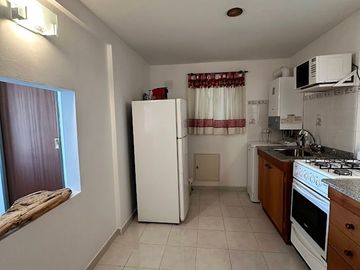 Depto 2 amb en venta céntrico con vista al lago