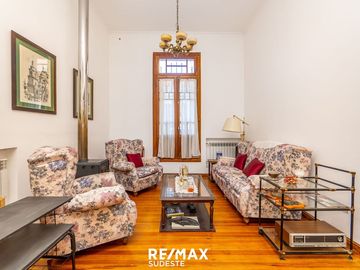 Venta casa 4 dormitorios CENTRO