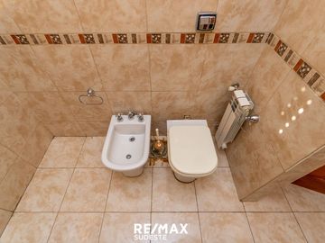 Venta casa 4 dormitorios CENTRO