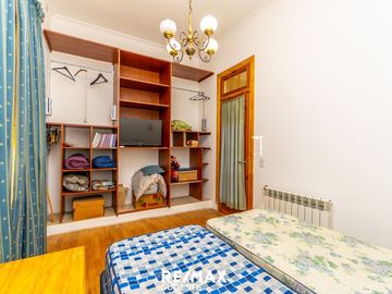 Venta casa 4 dormitorios CENTRO