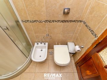 Venta casa 4 dormitorios CENTRO