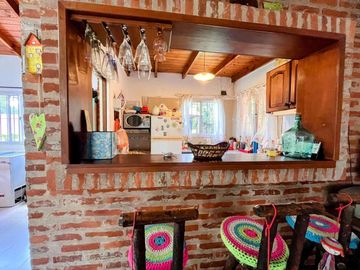CASA QUINTA EN VENTA JOSÉ C PAZ C/PILETA, PARRILLA