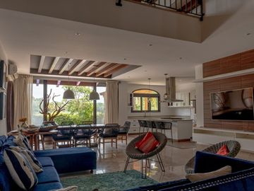 JAGUARES 33C EL TIGRE - Casa en venta en , Bahia de Banderas