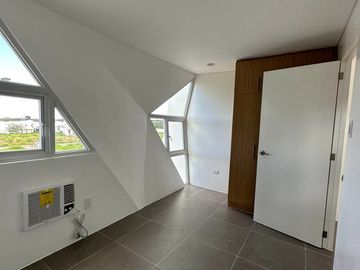 2-Storey Townhouse For Sale w/ 2 Bedrooms in Batulao Nasugbu Batangas-JV2