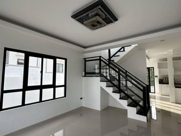2 Storey Single Detached w/ 4BR For Sale in Brgy Inosloban Lipa City Batangas-EA